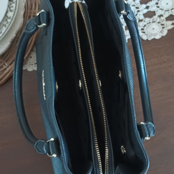 Handbag - Picture 3 of 5